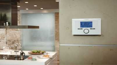 Efektywne programowanie ogrzewania domu i c.w.u. ze sterownikami Vaillant